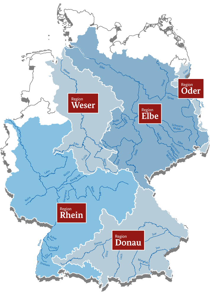 Die Deutschland-Karte zeigt die Flussregionen der größten deutschen Flüsse: Weser, Oder, Elbe, Rhein und Donau.