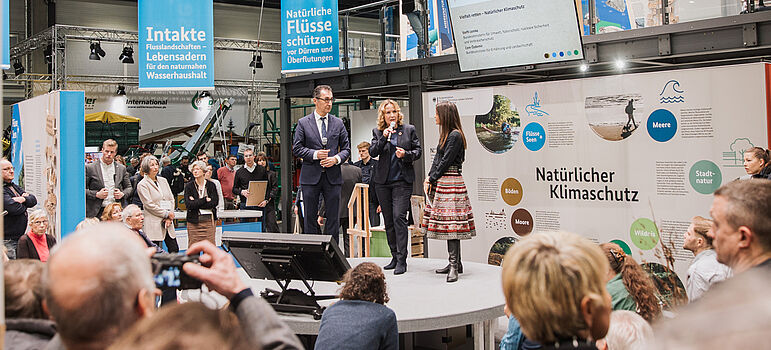 BMUV mit eigenem Messestand bei der IGW: Steffi Lemke und Cem Özdemir