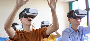 Virtual Reality-Brillen im Einsatz