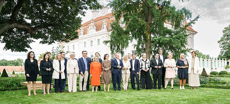 Steffi Lemke bei Klausurtagung der Bundesregierung im Schloss Meseberg