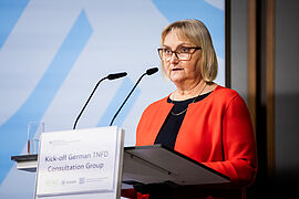 Bettina Hoffmann, Parlamentarische Staatssekretärin beim Bundesumweltministerin, bei der Auftaktveranstaltung der deutschen TNFD Consultation Group im BMUV
