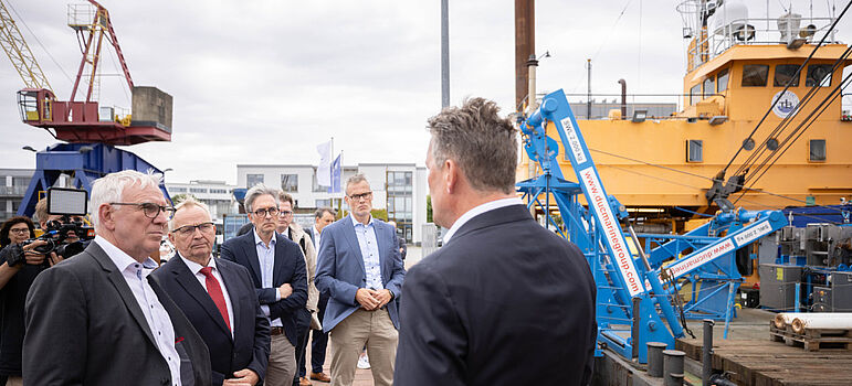 Munitionsbergung in der Ostsee: Jochen Flasbarth besucht Pilotprojekt Munitionsbergung in der Ostsee: Jochen Flasbarth besucht Pilotprojekt